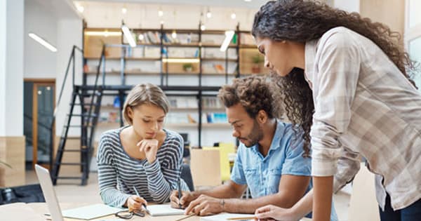 Les business schools font la course à la notoriété