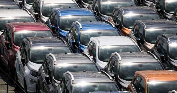Commerce automobile : timide redressement en 2023